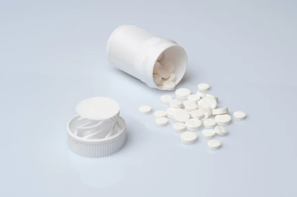 Dökmek bir şişeden hap