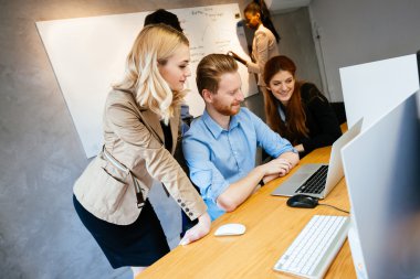 Ofiste işbirliği iş adamları