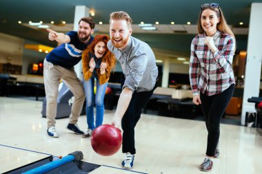 Bowling Club zevk arkadaş