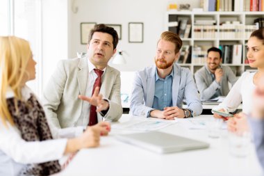 iş toplantısı ve beyin fırtınası