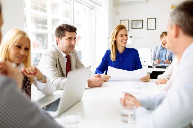 Ofiste işbirliği iş adamları