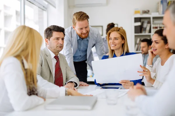 Business people collaborating in office — Stock Photo, Image