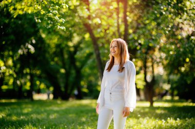 doğanın güzel esmer