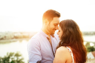 aşk sarılma, Çift