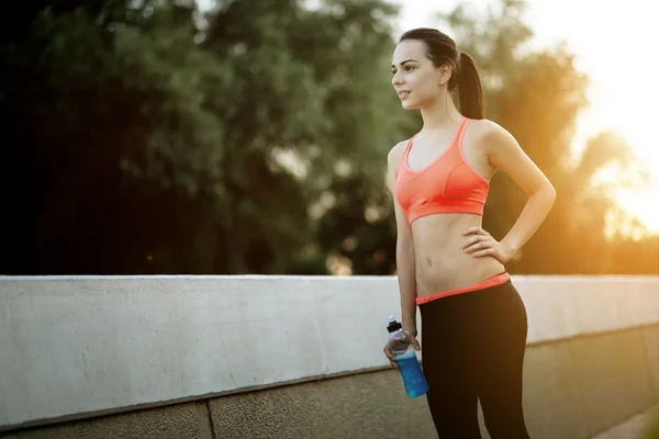 Sportif jogger koşuya devam — Stok fotoğraf