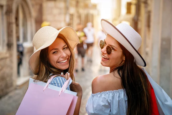 Vente Consumérisme Shopping Concept Personnes Heureuses Jeunes Femmes Amie Avec — Photo