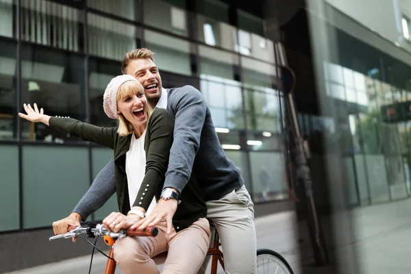 Portrait Happy Young Couple Love Riding Bicycle Having Fun Together — Stock Photo, Image