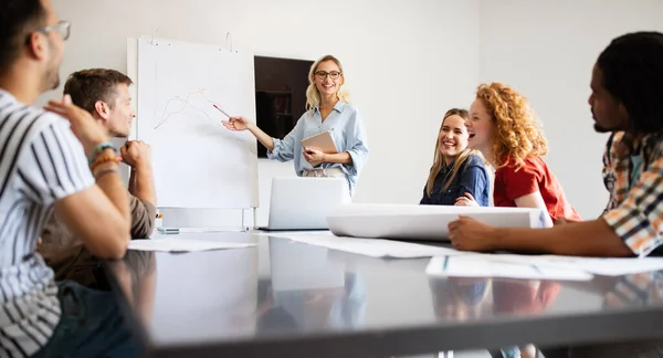 Gruppo Uomini Affari Successo Designer Lavoro Ufficio — Foto Stock