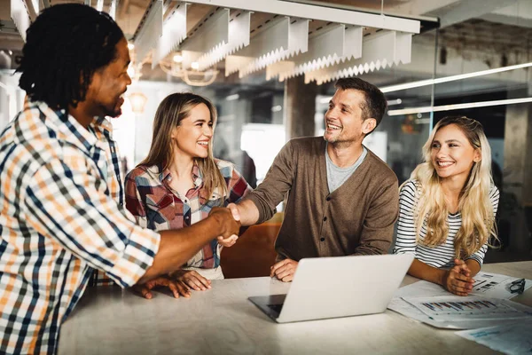 Geschäftsleute Designer Architekten Teamwork Brainstorming Planung Büro Besprechungskonzept — Stockfoto