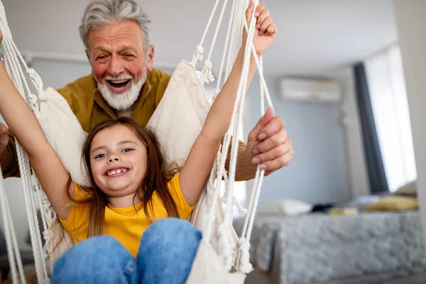 Glück Familie Liebe Großeltern Und Enkelkinder Konzept — Stockfoto