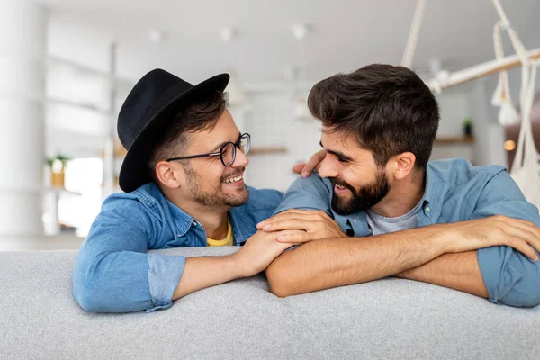Glückliches Homosexuelles Verliebtes Paar Das Zeit Miteinander Verbringt Lgbt Homosexuelle — Stockfoto