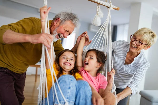 Happy Grandparents Having Fun Times Grandchildren Home — Stock Photo, Image