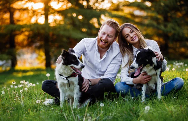 Romantic Happy Couple Love Enjoying Time Pets Outdoor — Stock Photo, Image