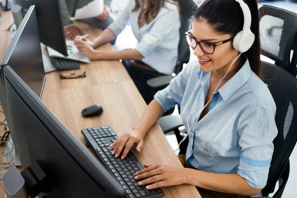 Successful Happy Beautiful Woman Working Office Technology Computer Startup Business — Stock Photo, Image