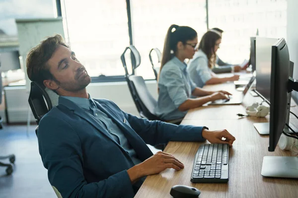 Programadores Que Trabajan Una Oficina Compañía Desarrollo Software —  Fotos de Stock