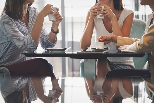 Group Business Woman Enjoyed Talking Drinking Coffee Together Cafe — Stock Photo, Image