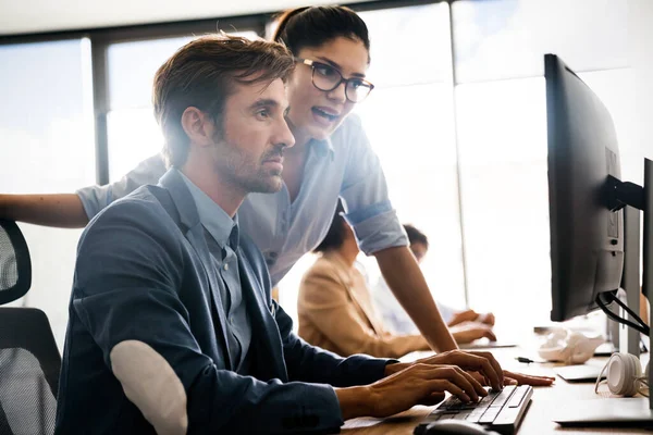 Group Young Business People Working Brainstorming Communicating Office — Stock Photo, Image