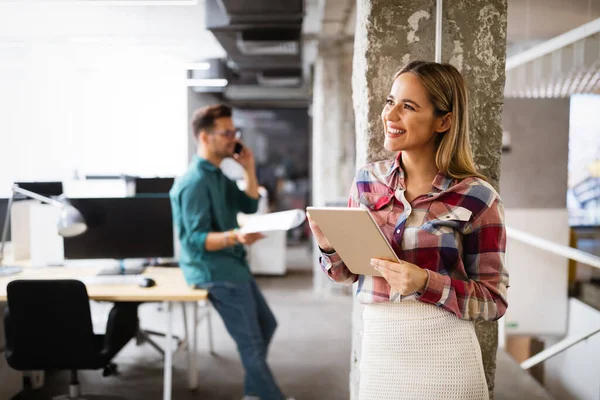 Buon Team Creativo Carica Business Startup Design Brainstorming Concetto Lavoro — Foto Stock