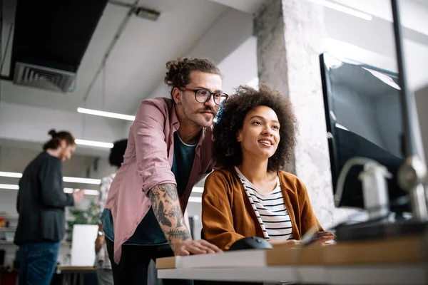 Negocios Oficina Tecnología Software Programación Personas Concepto — Foto de Stock