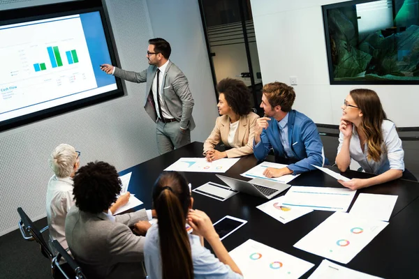 Groep Zakelijke Collega Vergaderzaal Tijdens Presentatie — Stockfoto