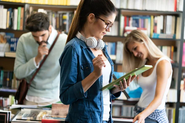 Group Happy University Students Studying College Library — Stock Photo, Image