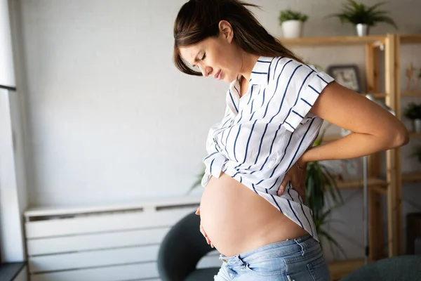 Zwangere Vrouw Die Lijdt Aan Misselijkheid Pijn Krampen — Stockfoto