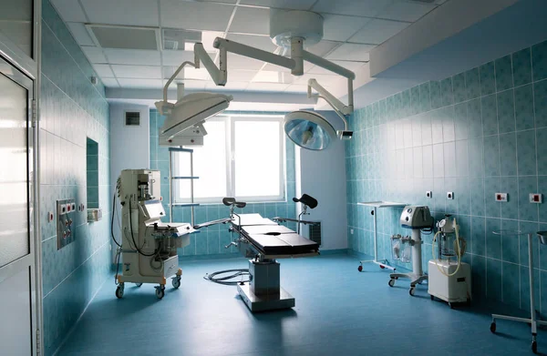 病院の現代手術室の設備 医療機器 — ストック写真