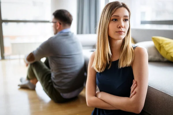 Stressat Par Grälar Och Har Äktenskapsproblem Människor Relationsbegrepp — Stockfoto