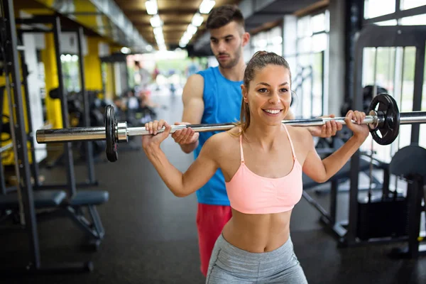 Grupo Jóvenes Forma Que Hacen Ejercicio Gimnasio Salud Deporte Amigo — Foto de Stock