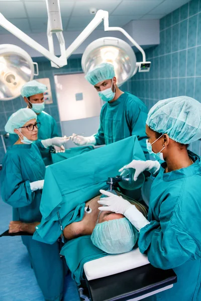 Equipo Cirugía Operando Una Sala Quirúrgica Cuidado Salud Hospital Concepto — Foto de Stock