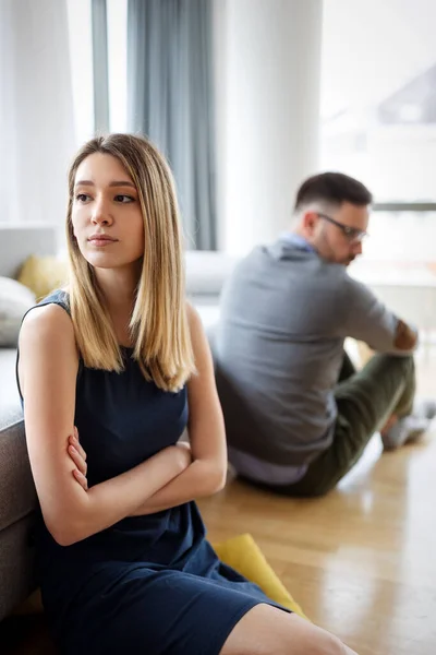 Familj Problem Gräla Människor Koncept Olyckliga Par Som Grälar Hemma — Stockfoto