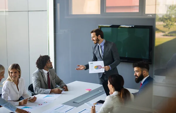 Grupo Empresarios Que Trabajan Equipo Oficina —  Fotos de Stock