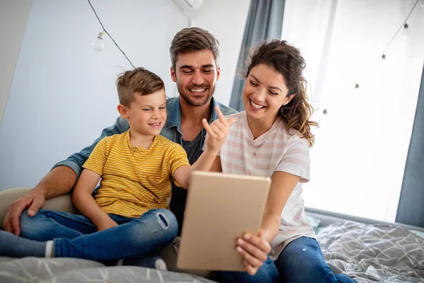 Happy Family Spending Time Together Having Fun Home People Happiness — Stock Photo, Image