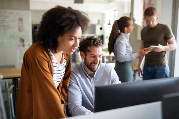 Para Pebisnis Yang Bekerja Kantor Teamwork Sukses Pertemuan Konsep Tempat — Stok Foto