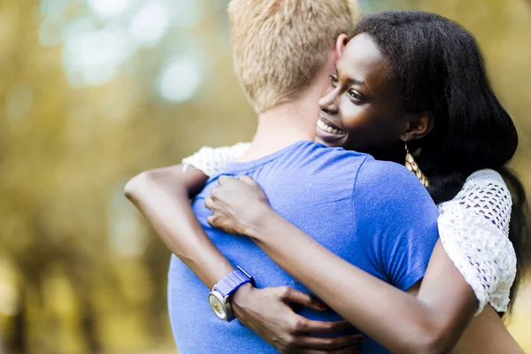 Couple in love hugging peacefully — Stock Photo, Image
