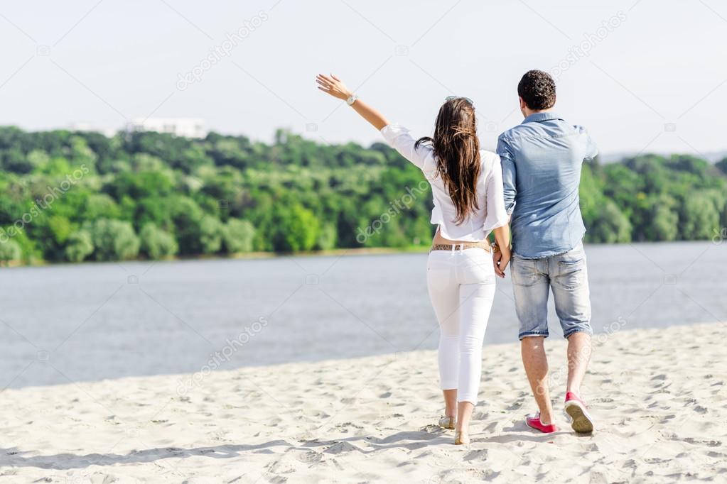 Imagenes De Parejas Cogidos De La Mano : Pareja gay cogidos de la mano