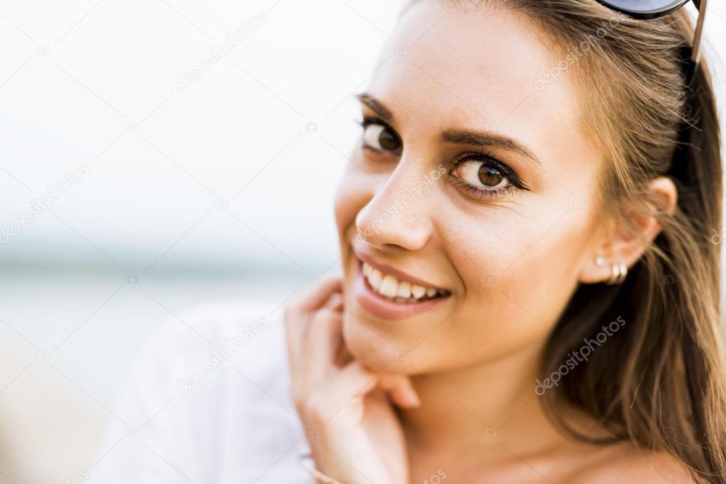 Beautiful young woman smiling