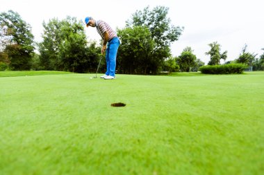 Golfçü çekim hazır