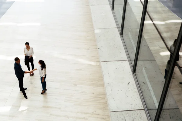 Saluto di un collega — Foto Stock