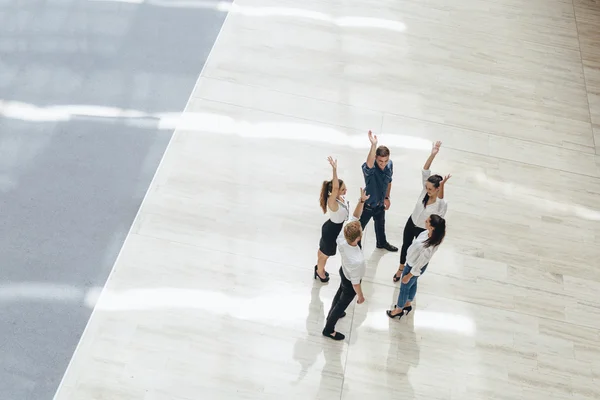 Groep van mensen uit het bedrijfsleven en teamwerk — Stockfoto