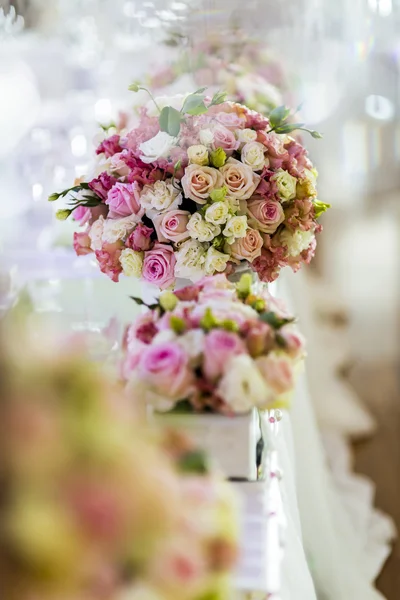 Gyönyörű Rózsa díszítéssel — Stock Fotó