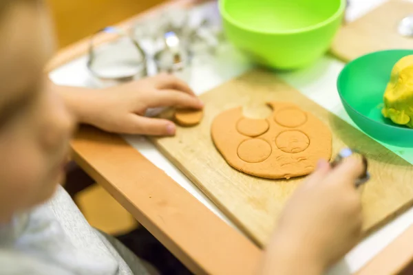 Crative boy in his workshop — Stock Photo, Image