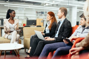 İş insanlar konuşma.