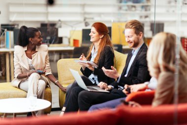 İş insanlar konuşma.