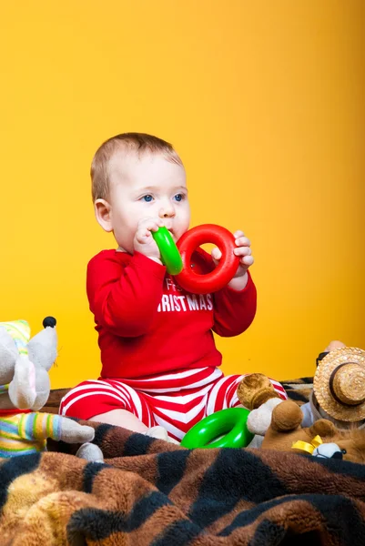 Niño alegre sonriendo —  Fotos de Stock