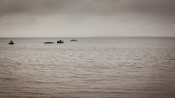 Barco en el lago — Foto de Stock