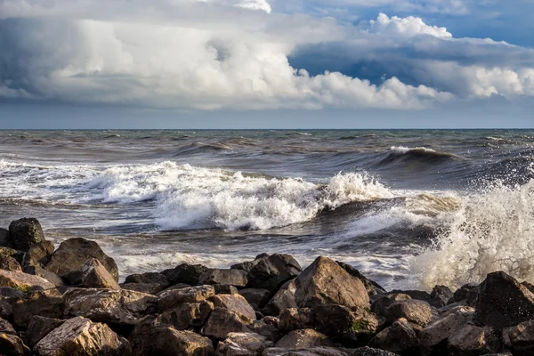 Costa da Geórgia (Mar Negro) em tempestade, Poti — Fotografia de Stock