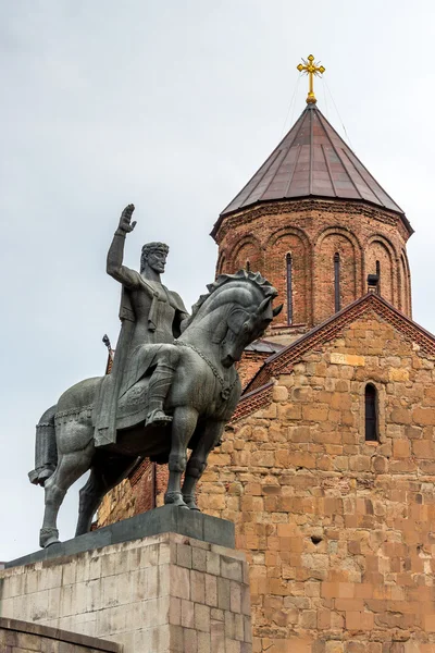 Kral Hatice Gorgasali Tiflis heykeli