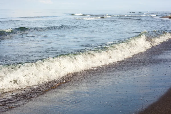 Хвилі на березі Чорного моря, поті, Грузія — стокове фото