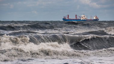 büyük deniz dalga Karadeniz, Poti, Gürcistan